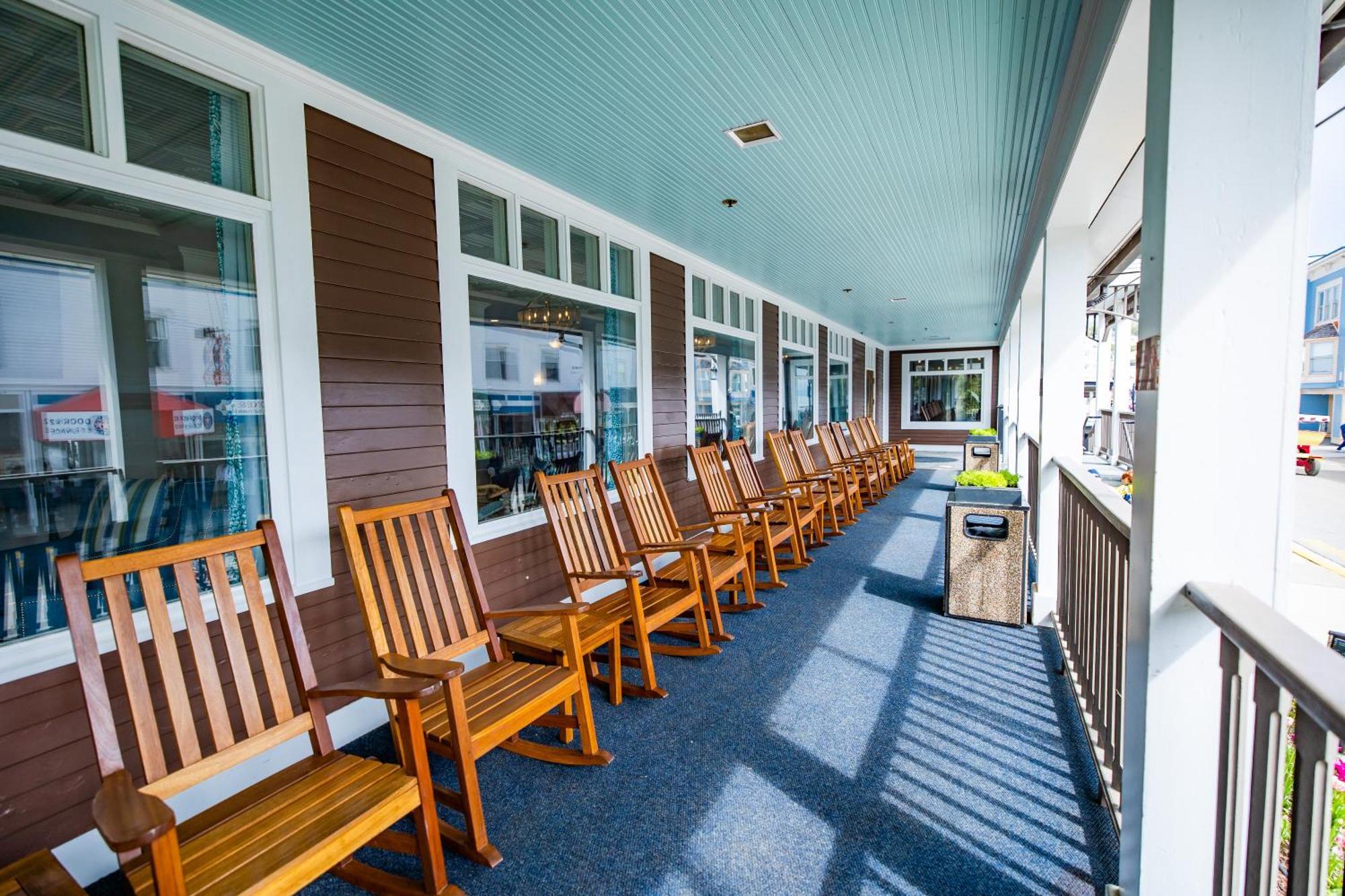 Lake View Hotel Mackinac Island Exterior photo
